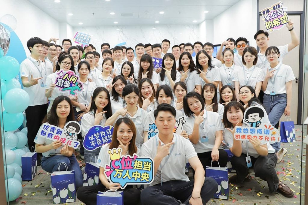 starmax-staff-photo-1024x683 百乐博-非凡设想力,引发无限可能